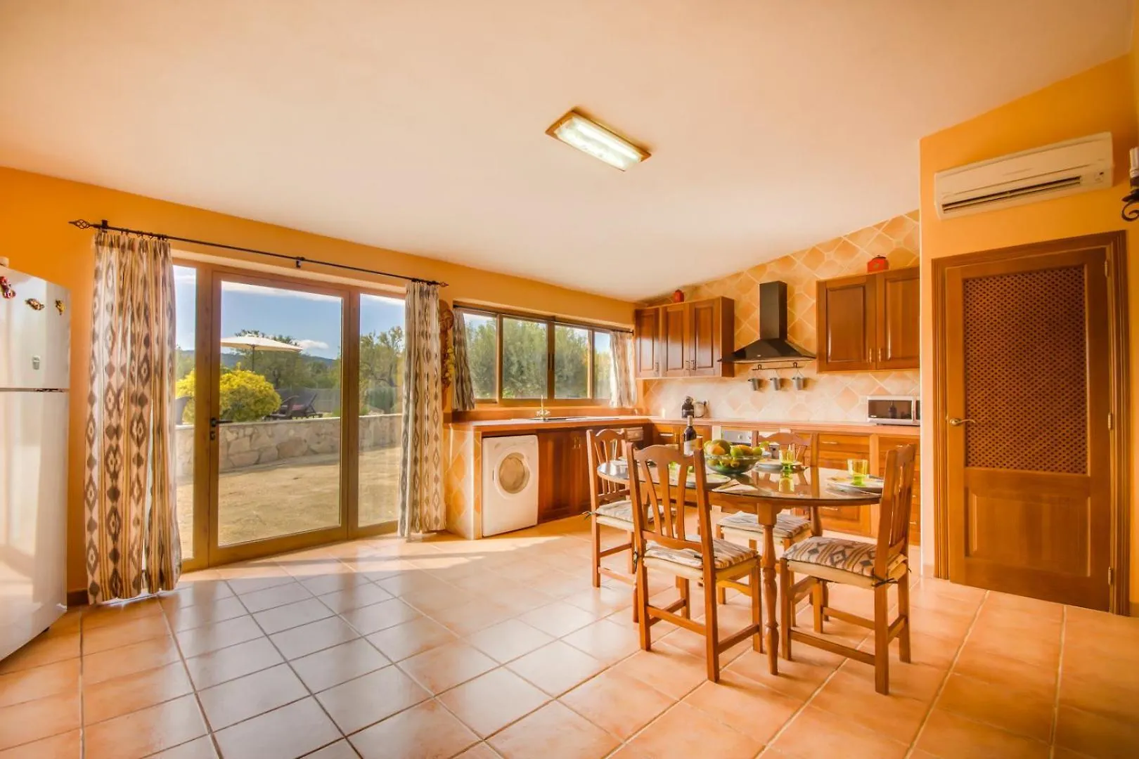 Ideal Property Mallorca - Puri Lloseta 0*,  Ισπανία